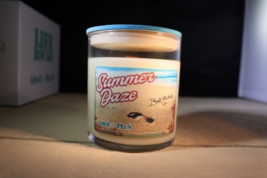 Summer Daze Candle Bret Michaels, Brett Michaels, Bret Micheals, Brett Micheals, LIfestyle, Style, Life, Collection, Home, Inspiration, gifts, candle, LOVE+PLUS, summer